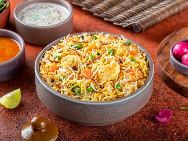 Authentic Bengali chingri Vegetable Biryani — halal Indian food at Dilchad near the City of London